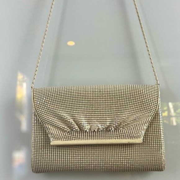 Vintage Jane Shilton Cream Colored Mesh Purse With Chain & Gold Accent - Picture 1 of 12